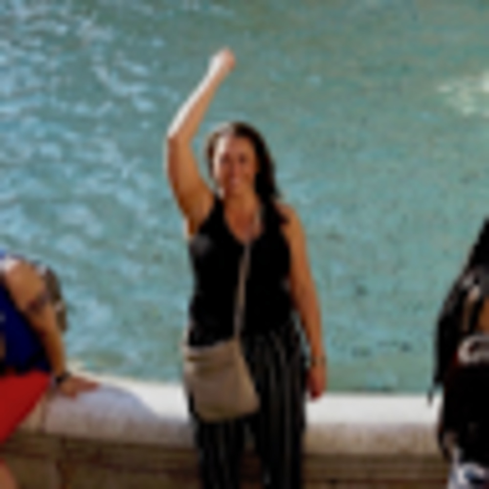 Meet your Posher, Melissa